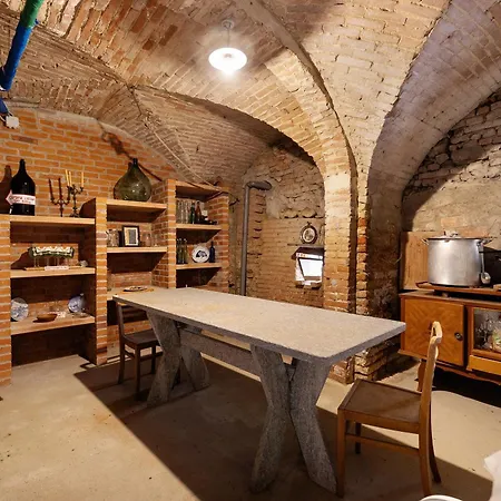 Casa Dello Zio Birba * Portacomaro