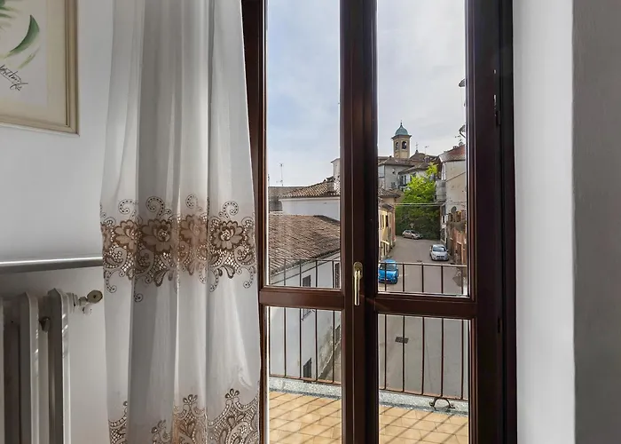 Casa Dello Zio Birba * Portacomaro